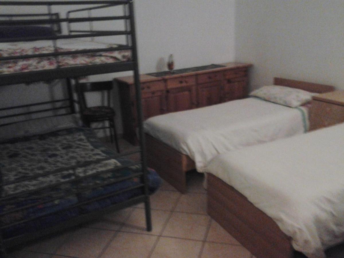 Lontani Da Casa Bed & Breakfast Borgofranco d'Ivrea Ngoại thất bức ảnh